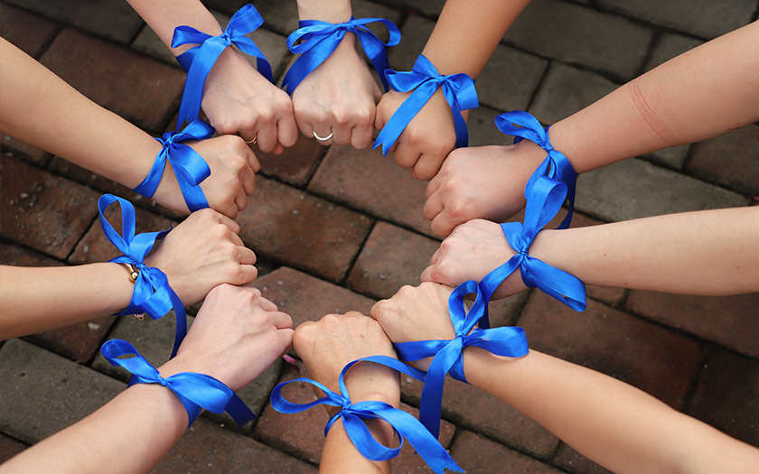 藍(lán)絲帶 傳遞愛 | 愛心公益路上，中信恒泰一直在前行